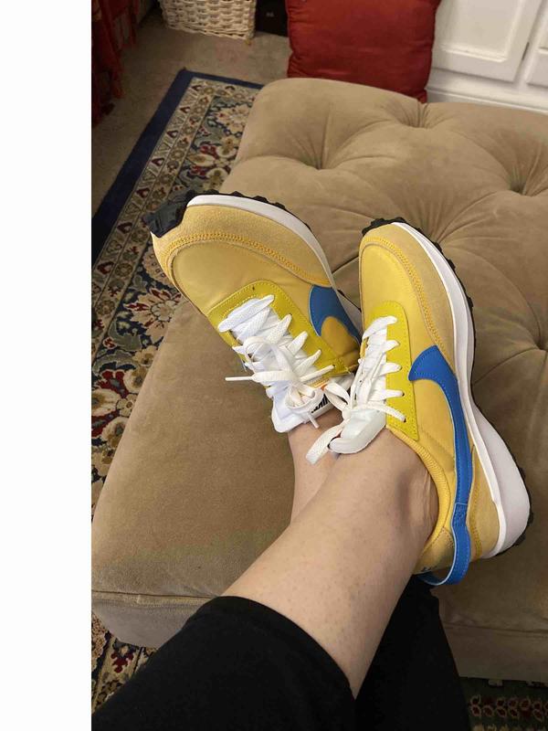 Review Thumbnail Image 0 215760119