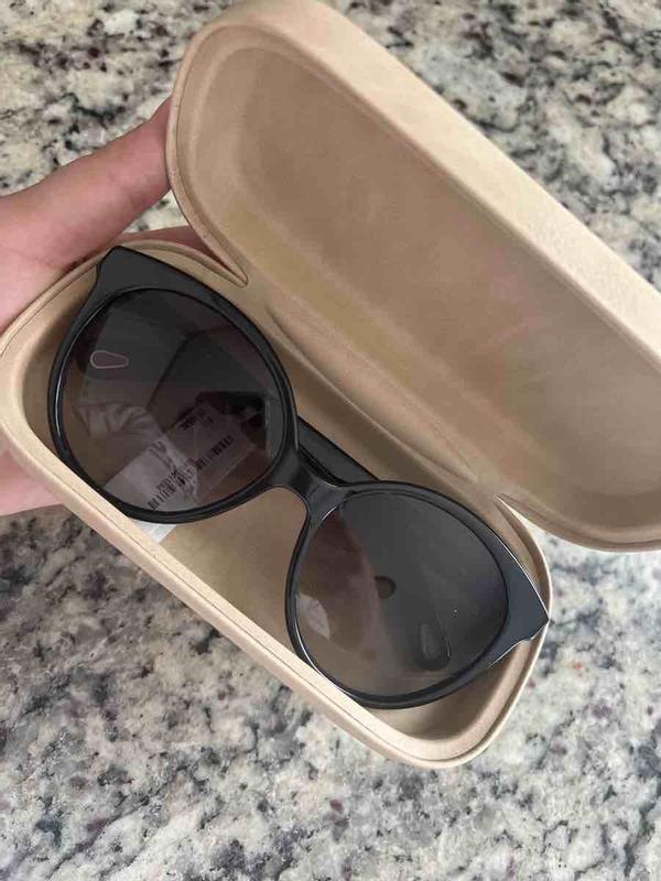 Review Thumbnail Image 0 215561808