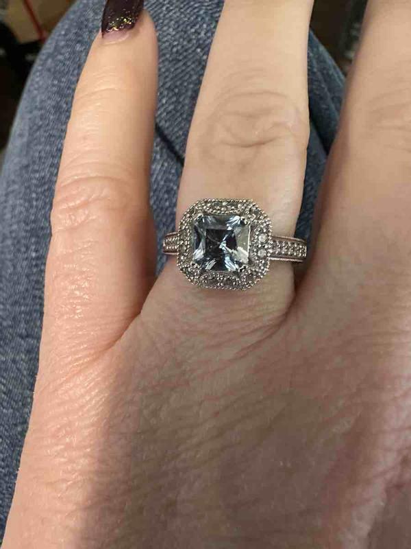 Review Thumbnail Image 0 237109878