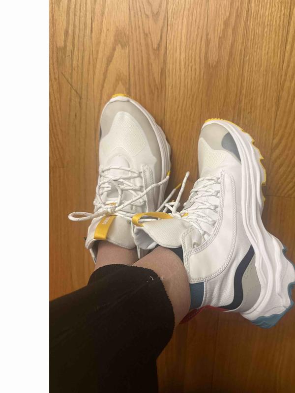 nice style and comfortable shoes .