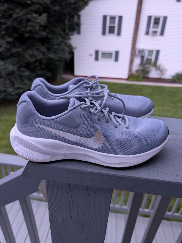 Customer photo for "Nike"