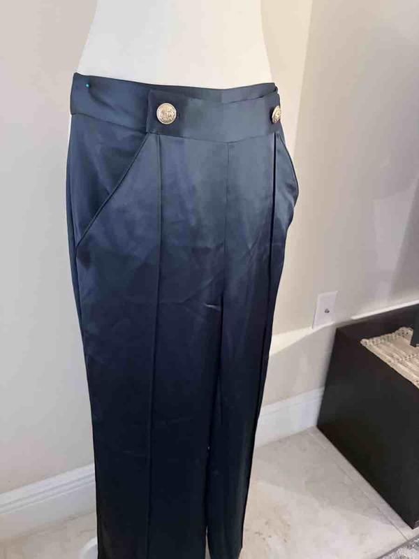 Review Thumbnail Image 0 249979030