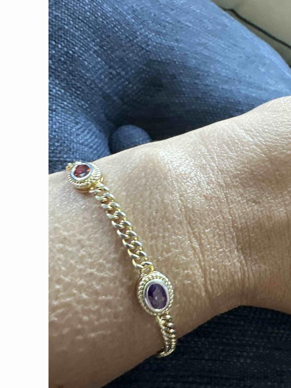 Review Thumbnail Image 0 236091905