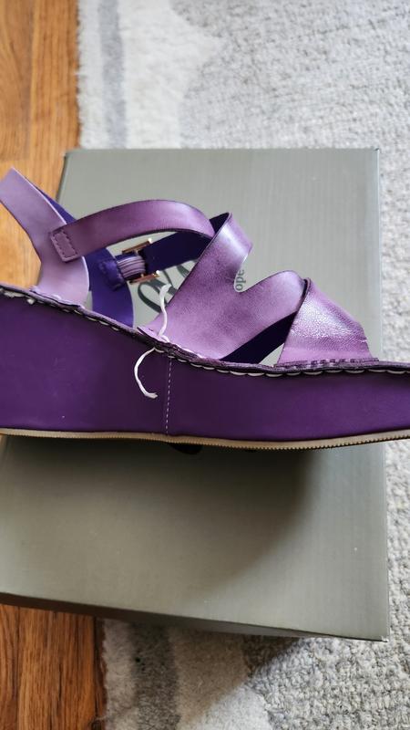 Review Thumbnail Image 0 249375270