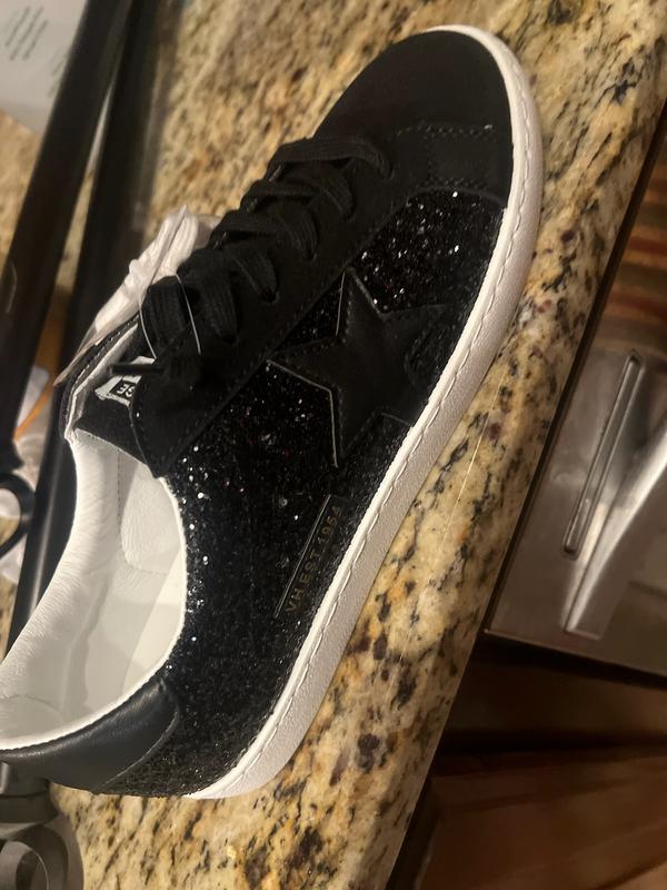 Not the same shoe as pictured