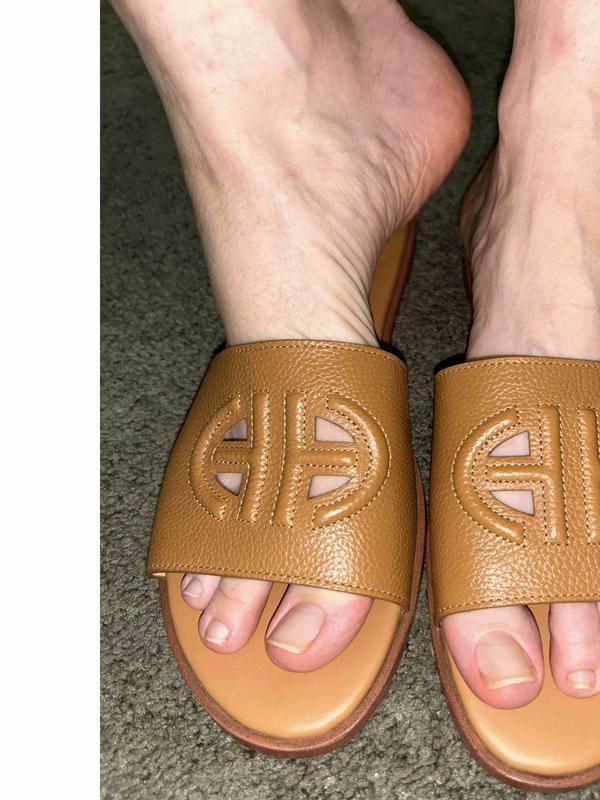 Comfortable flat sandals