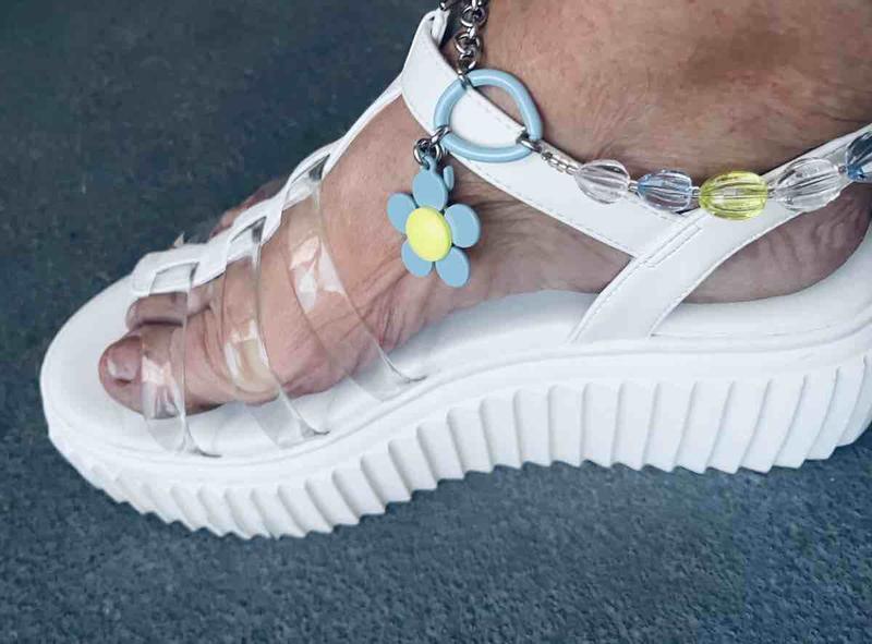 Review Thumbnail Image 1 233246136