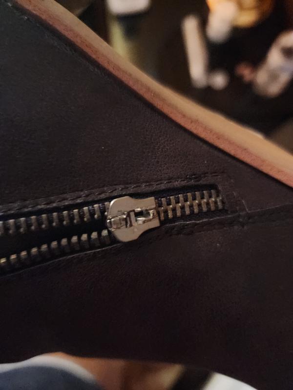 Review Thumbnail Image 0 229693925