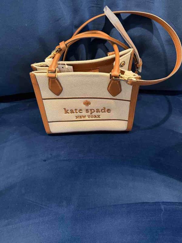 Review Thumbnail Image 0 249625594