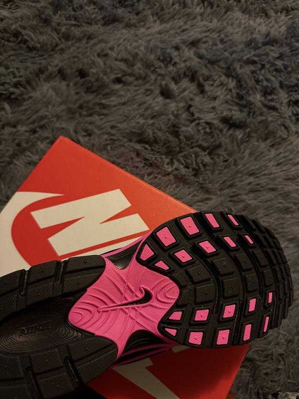 V5 RNR Sneaker (Women)