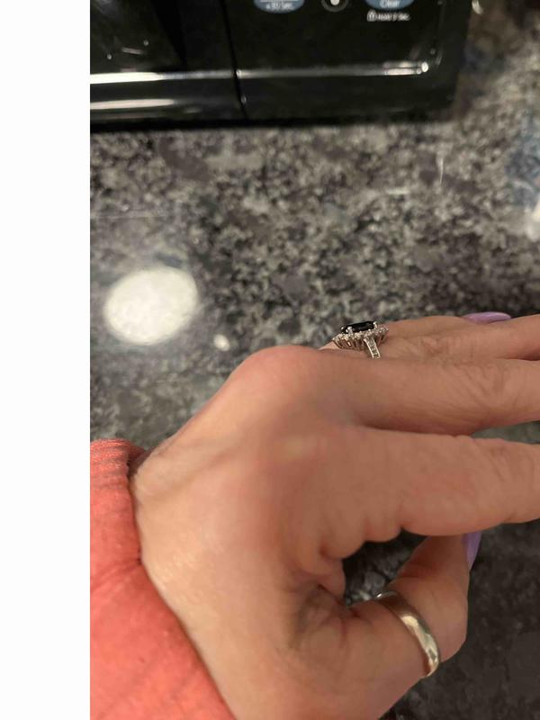 Review Thumbnail Image 1 224323094