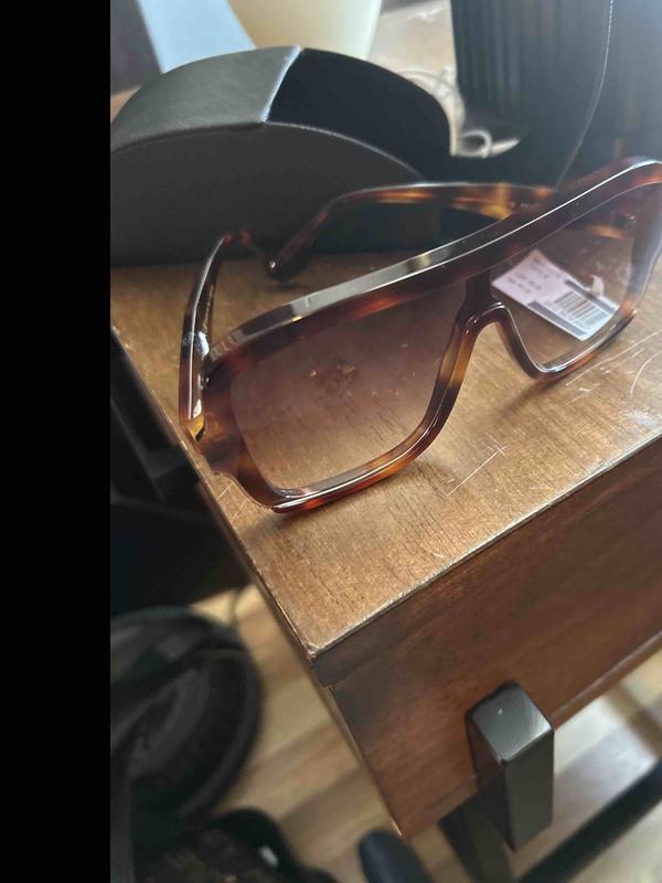 Review Thumbnail Image 0 247935072