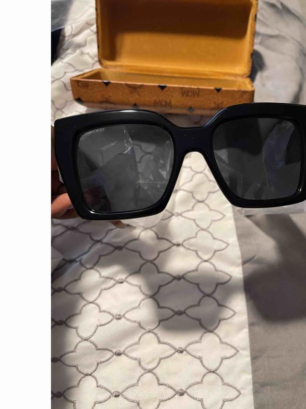 Review Thumbnail Image 2 224798576