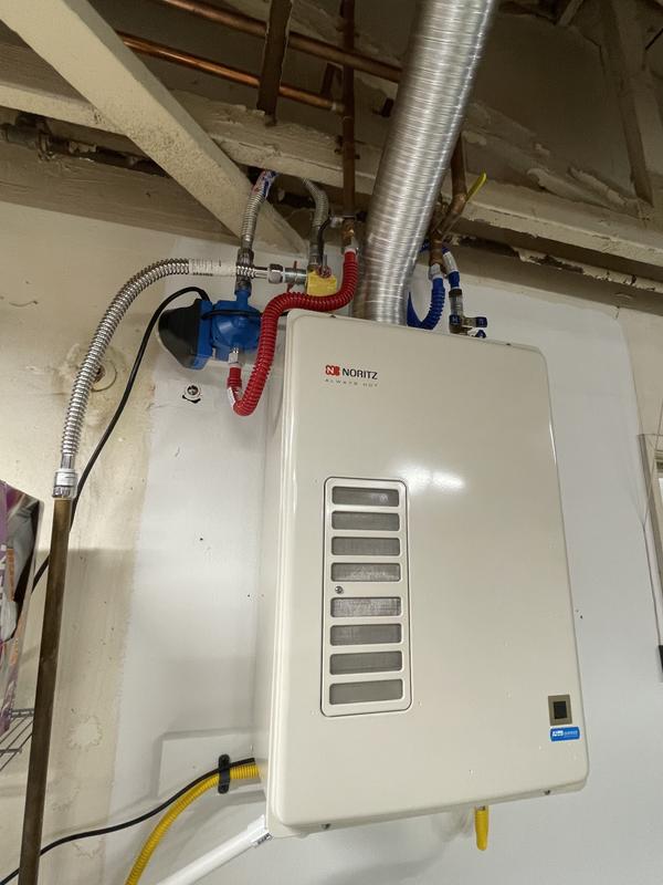 Noritz 6.2-GPM 120000-BTU Indoor Natural Gas Tankless Water Heater in the  Water Heaters department at Lowes.com
