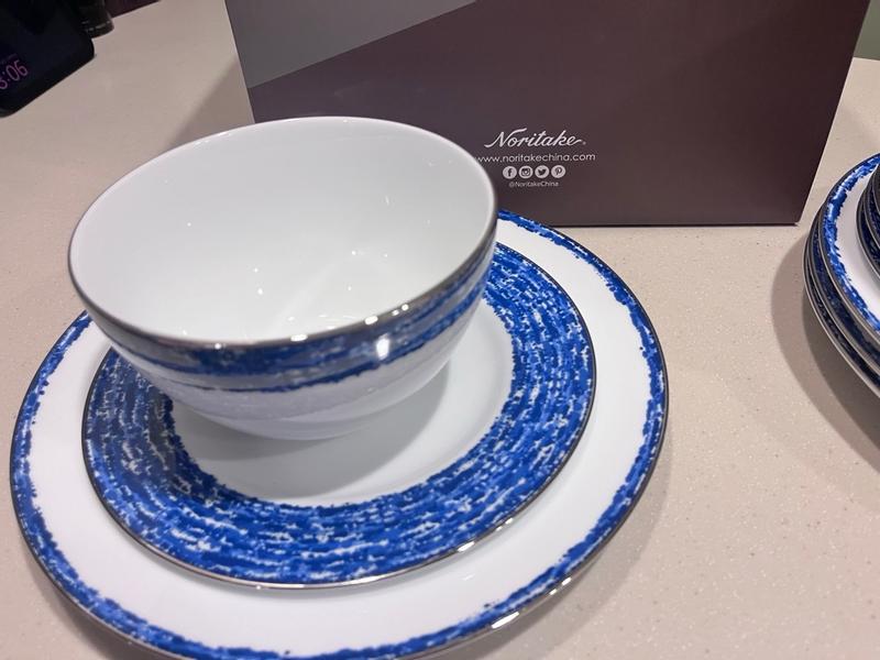 Noritake Blue Rill 12-Piece Dinnerware Set, Service for 4
