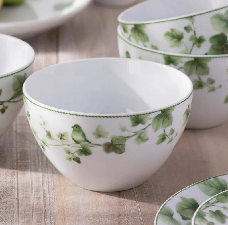 Customer carousel item 6.