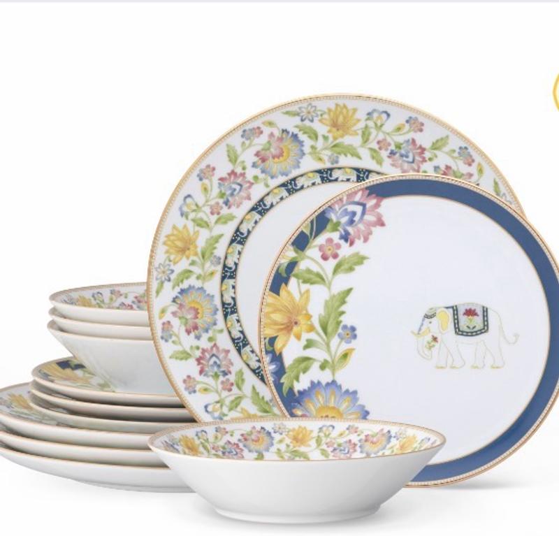 Customer carousel item 1.