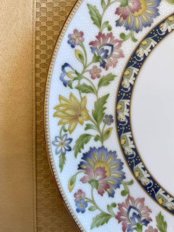 Customer carousel item 7.