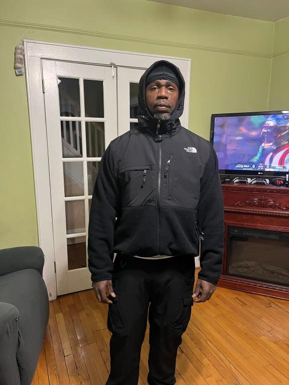 Review Thumbnail Image 0 380915987