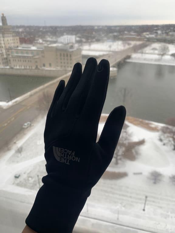 The North Face Women s Etip Recycled Gloves Dick s Sporting Goods