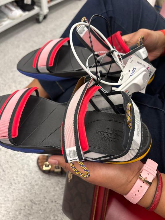 NWT The North Face Skeena Sport Sandals Men\'s 9 Red Black Water Friendly Outdoor Men main image 3