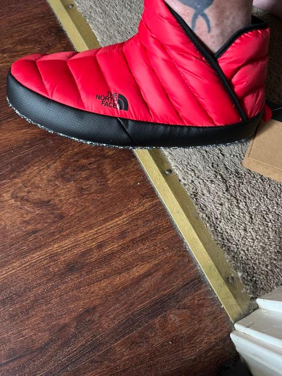 THE NORTH FACE ThermoBall Traction Bootie Men s Slippers