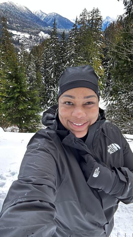 3/6/23 - Hiking up to Lake 22, playing in the snow along the way