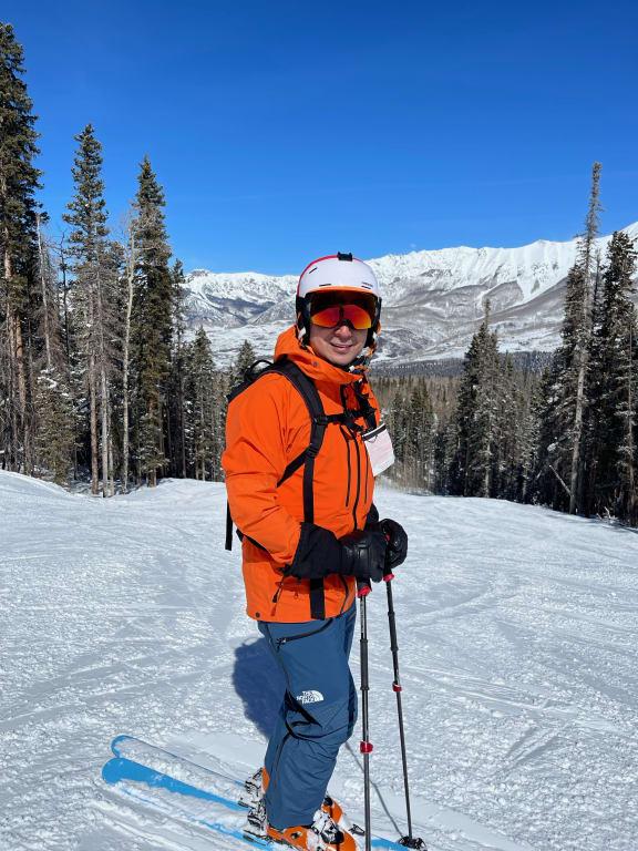 The North Face Summit L5 FUTURELIGHT Full-Zip Bib Pant The North Face Summit L5 FUTURELIGHT Full-Zip Bib Pant
