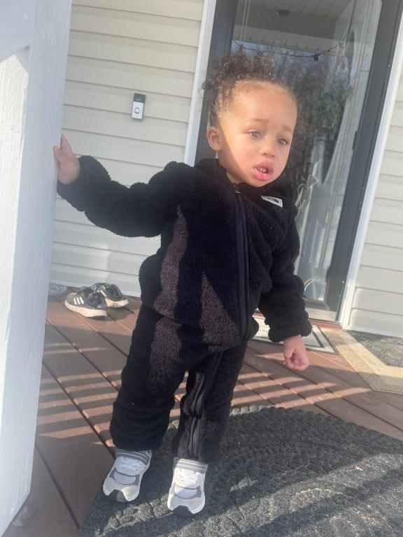 Review Thumbnail Image 0 379644762