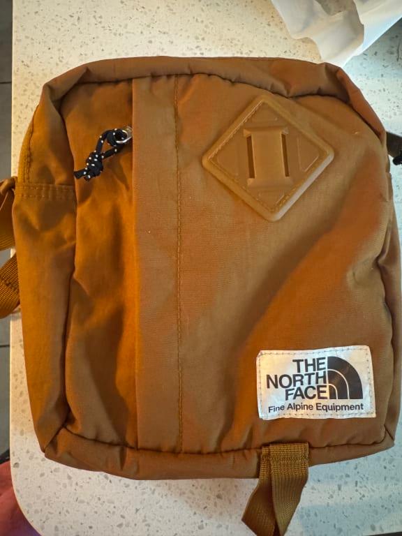 Review Thumbnail Image 0 380249571