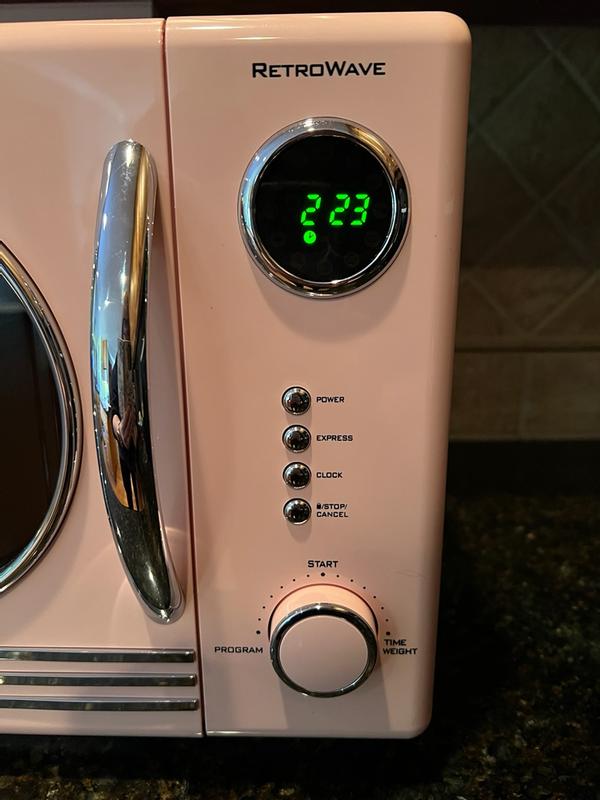 Retro 1.1 Cu Ft 1000 Watt Microwave Oven — Nostalgia Products