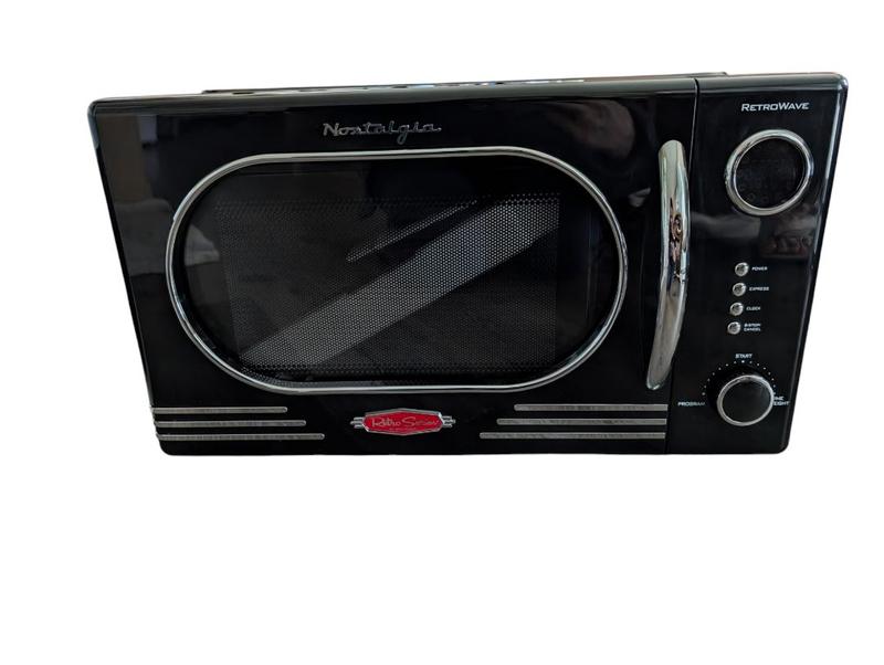 Nostalgia Retro 14.92 in. Wide 1.1 cu. ft. Electric 1000-Watts