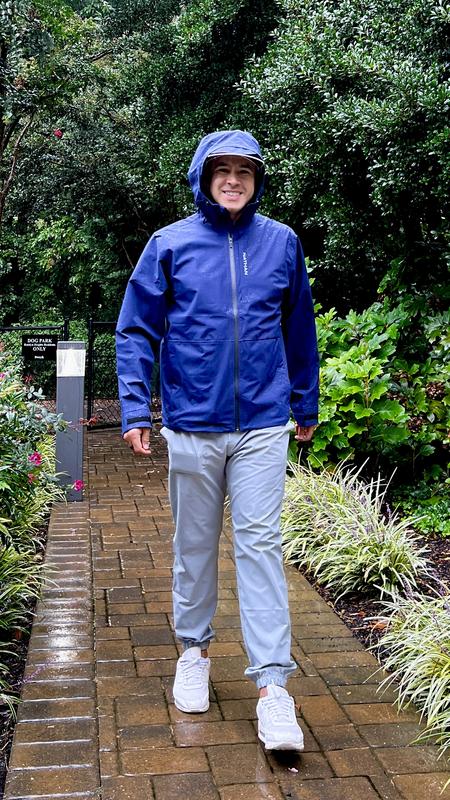 Men's Protector Rain Jacket by Nathan Sports Size: Medium in Peacoat