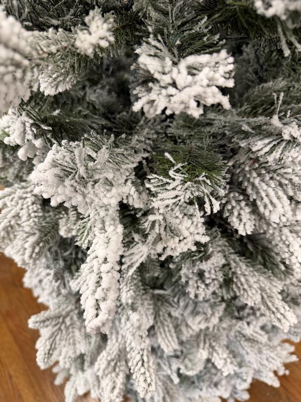 National Tree Company Jinglepop 6-ft Pre-lit Full Green Artificial ...