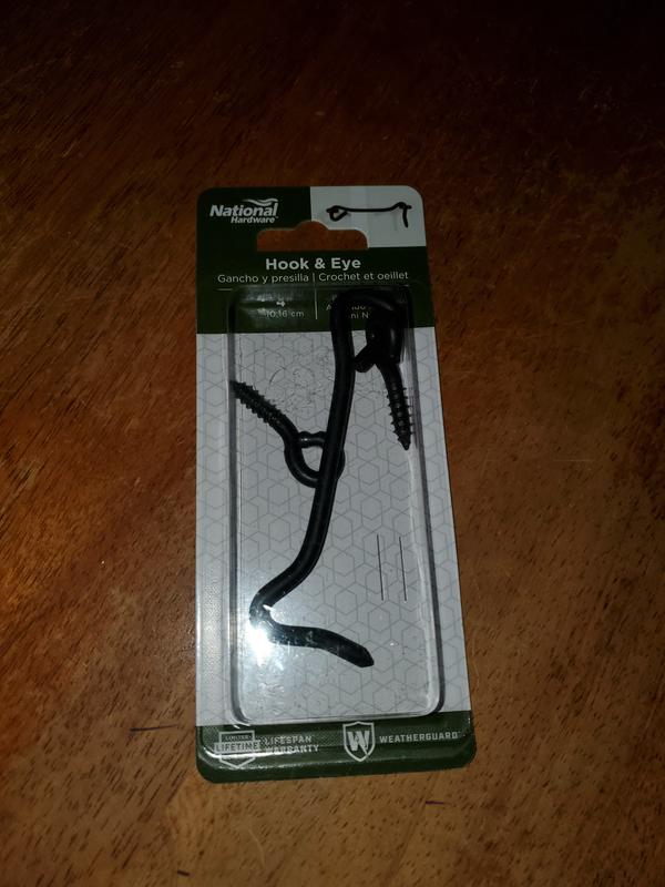 Hook latch
