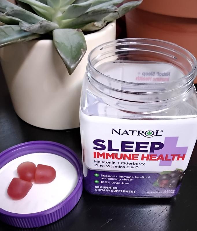 ขายNatrol Sleep + Immune Health 50 Berry Gummies ของแท้จาก US 100%  วิตามินเม็ดกัมมี่นอนหลับ+เสริมสร้างภูมิคุ้มกันให้ร่างกายแข็งแรง  รูปแบบเม็ดเจลลี่ รสเบอร์รี่ เคี้ยวหนึบ ทานง่าย มีส่วนผสมของเมลาโทนิน  ,Elderberry วิตามินซี ,วิตามินดี และสังกะสี
