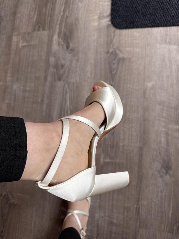 Review Thumbnail Image 0 379199100