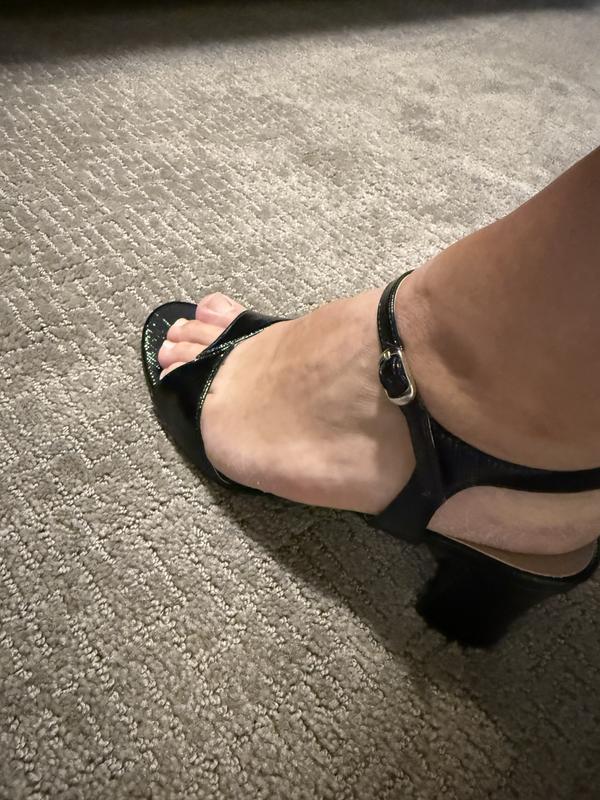 Shoe does not accommodate a wide foot