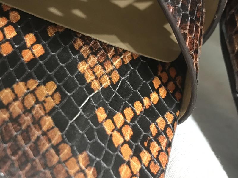 Arrived with crack in leather