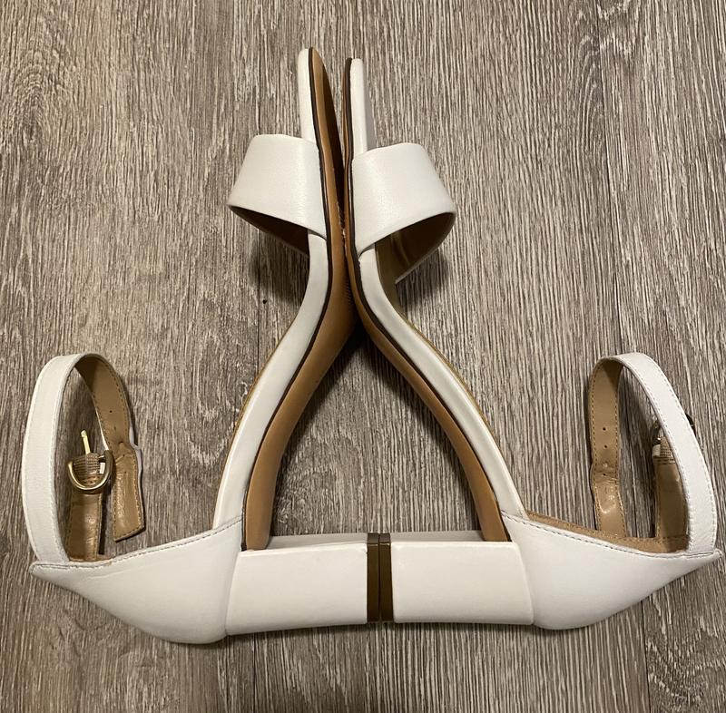 Customer photo for "Poor Quality Control"