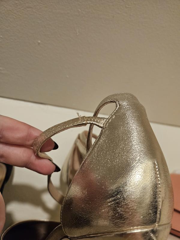 Customer photo for "Great Fit but Poor Quality"