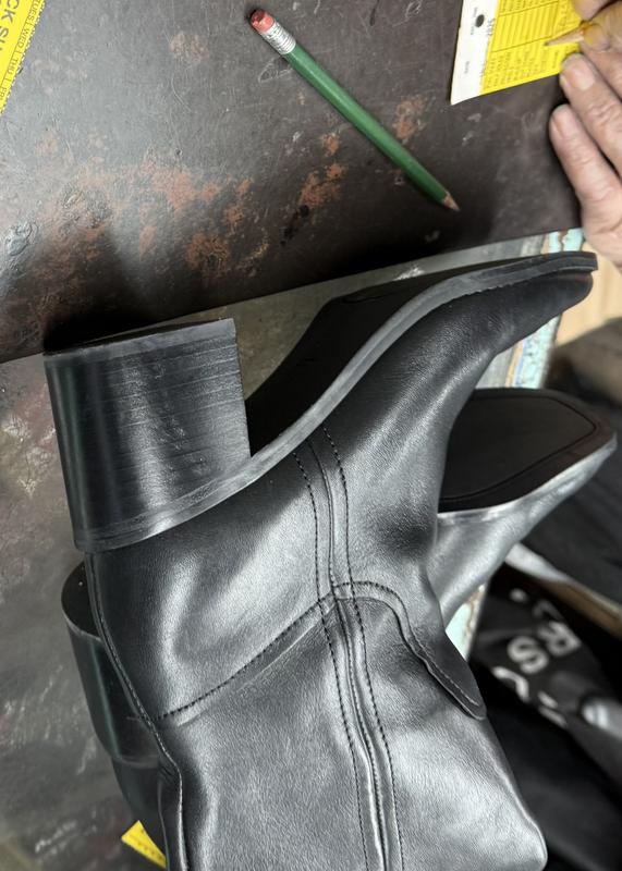 Customer photo for "Disappointing Design"