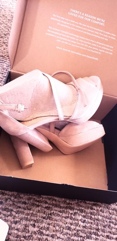 Customer photo for "Comfortable and stylish"