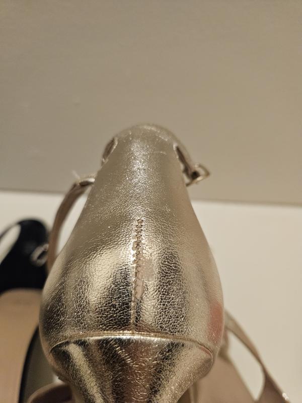 Customer photo for "Great Fit but Poor Quality"
