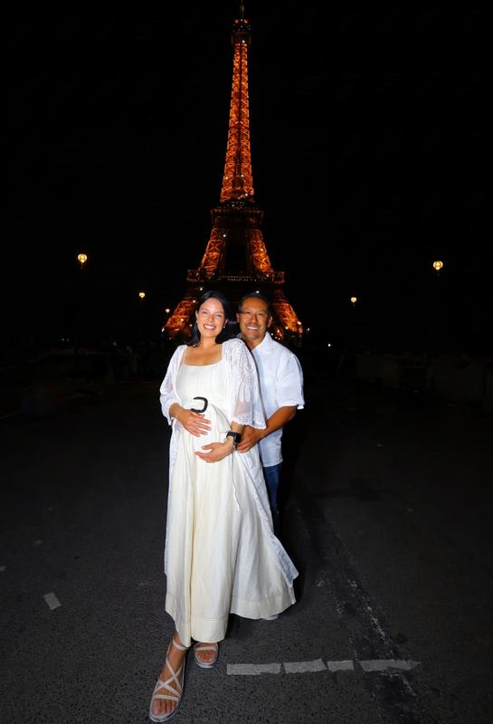 Customer photo for "Very Chic, comfortable great for vacation walking!"