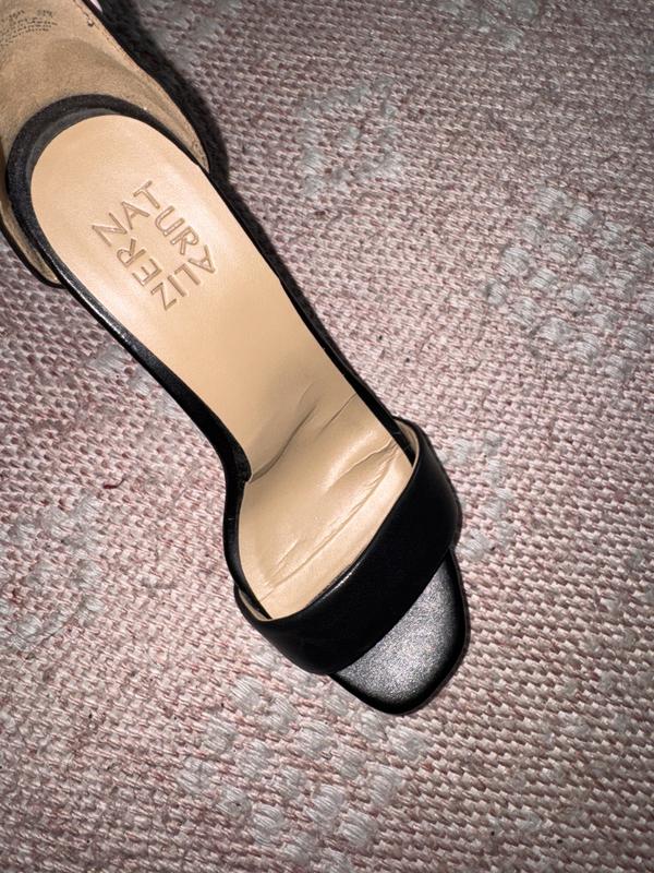 Customer photo for "Poor quality insole"