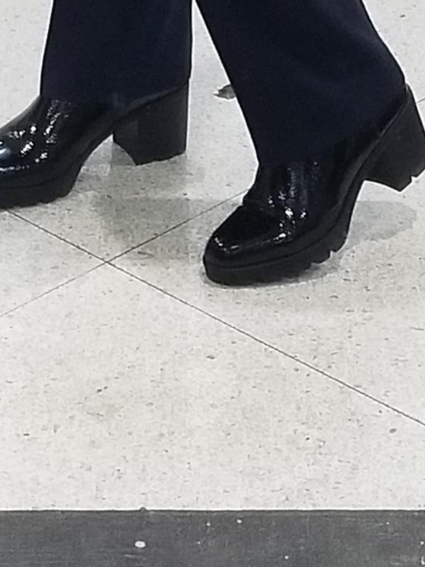 Customer photo for "Wore them for the first NYC Snow Storm for 2020!"