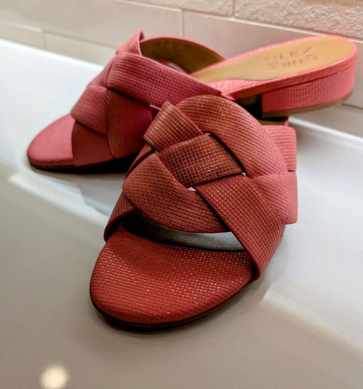 Naturalizer Women's Morena 2 Sandal | Famous Footwear