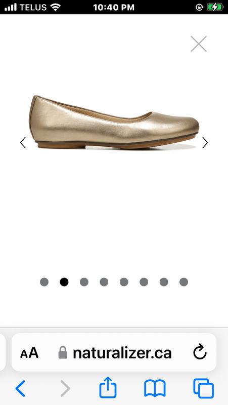 Ballet flat in supposed light gold