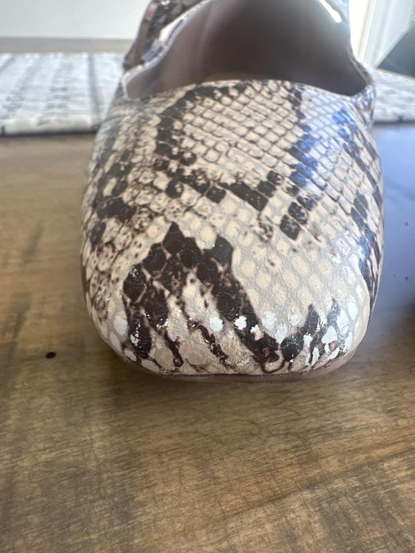 Wear on the toes